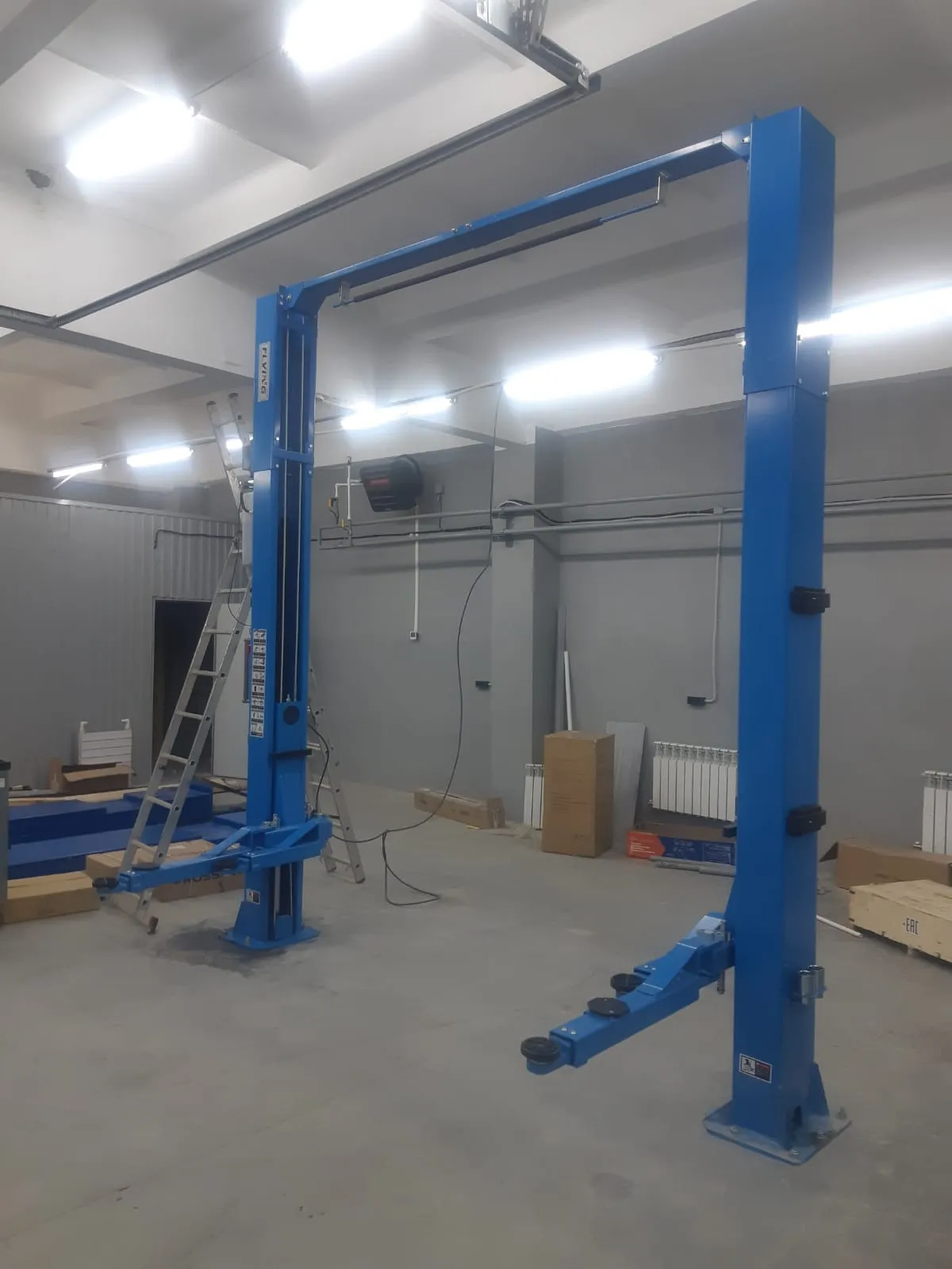 Электрогидравлический подъемник ТЕМП S4D-2E Подъёмник электрогидравлический двухстоечный, 4 т