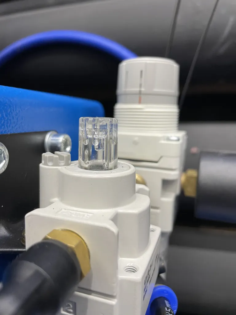 Настройка лубрикатора на станке Настройка лубрикатора на станке